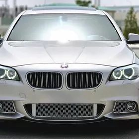 BMW F10 M5 2011