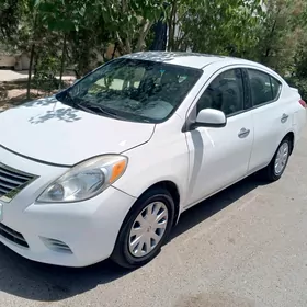 Nissan Versa 2014