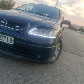 Opel Astra 2000