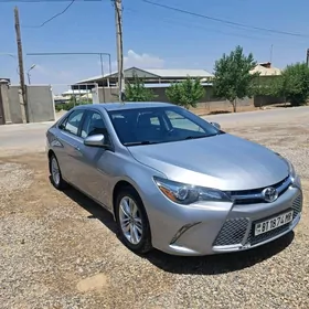 Toyota Camry 2016