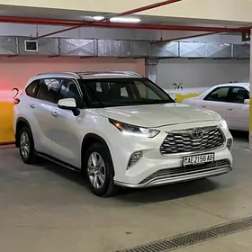 Toyota Highlander 2020