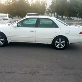 Toyota Camry 1999