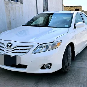 Toyota Camry 2011