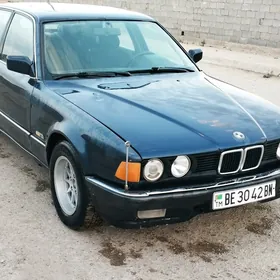 BMW 730 1990