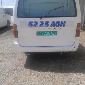 Toyota Hiace 2004