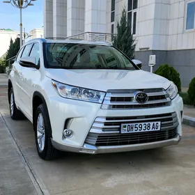 Toyota Highlander 2018