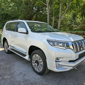 Toyota Land Cruiser Prado 2023