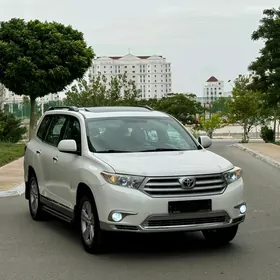 Toyota Highlander 2013