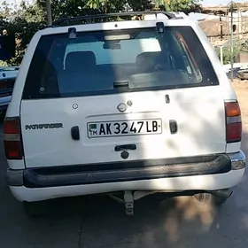 Nissan Pathfinder 1998