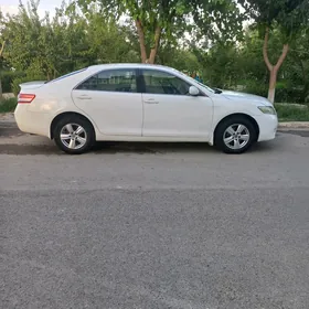 Toyota Camry 2010