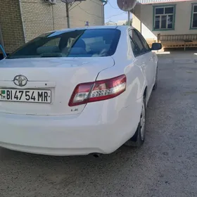 Toyota Camry 2010