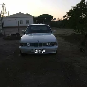 BMW 525 1990