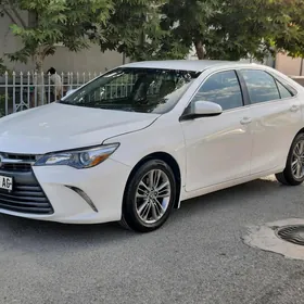 Toyota Camry 2017