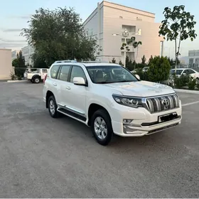 Toyota Land Cruiser Prado 2022