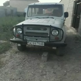 UAZ 469 2002