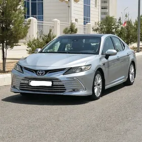 Toyota Camry 2018