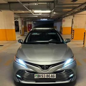 Toyota Camry 2018