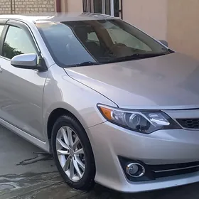 Toyota Camry 2013