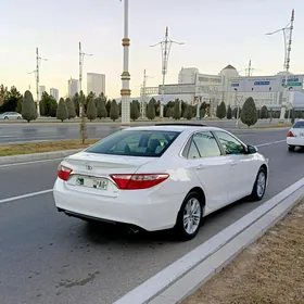 Toyota Camry 2016