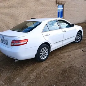 Toyota Camry 2011