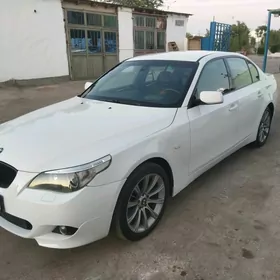 BMW E60 2004