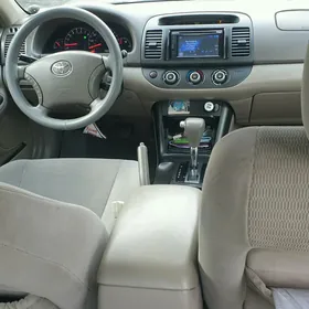 Toyota Camry 2005