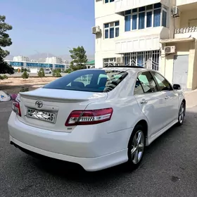 Toyota Camry 2010