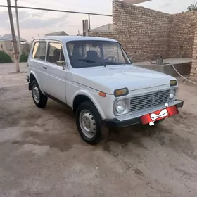 Lada Niva 1985