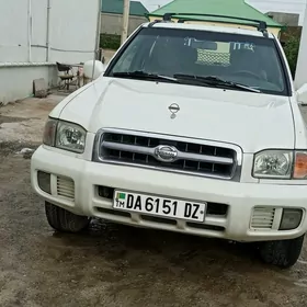 Nissan Pathfinder 1998