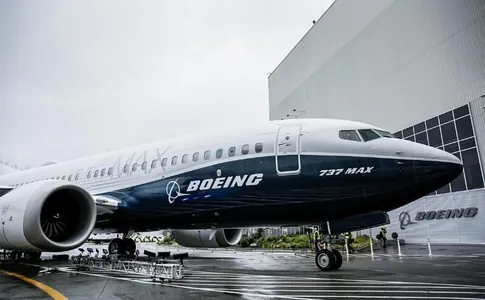 Boeing iki sany 737 MAX heläkçilikleri bilen baglanyşykly kezzaplykda günäsini boýun aldy
