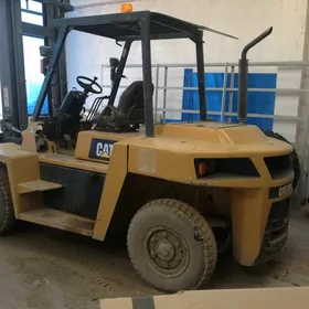 Kara Forklift 2010