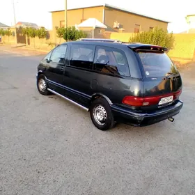 Toyota Previa 1992