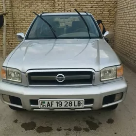 Nissan Pathfinder 2003