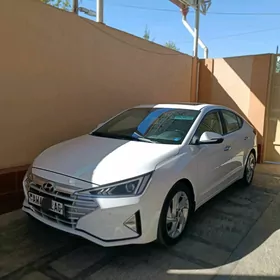 Hyundai Elantra 2019