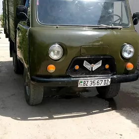 UAZ 452 1989