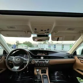 Lexus ES 350 2018