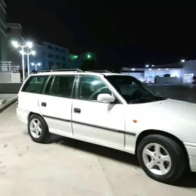 Opel Astra 1996