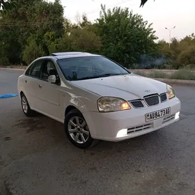 Daewoo Lacetti 2004