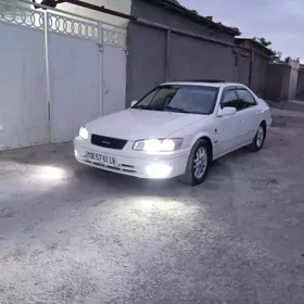 Toyota Camry 1998