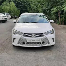 Toyota Camry 2016