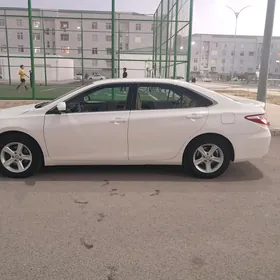 Toyota Camry 2017