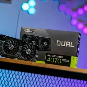 ASUS Dual GeForce RTX 4070 OC