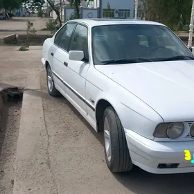 BMW 525 1989