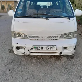 Toyota Hiace 2000