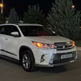 Toyota Highlander 2018