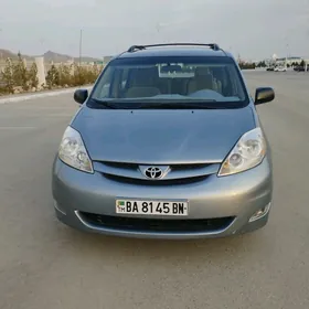 Toyota Sienna 2008