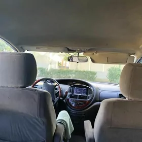 Toyota Previa 2005