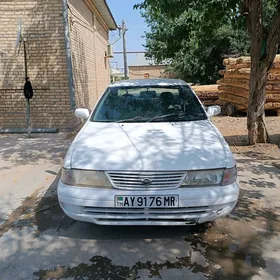 Nissan Sunny 1996