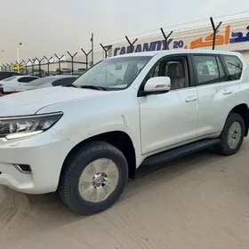 Toyota Land Cruiser Prado 2023