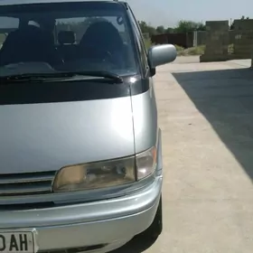 Toyota Previa 1992